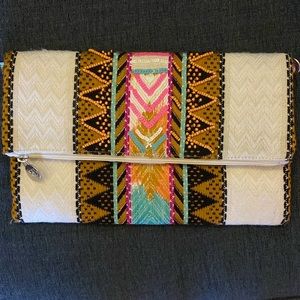 AmericaBeyond Clutch and cross body